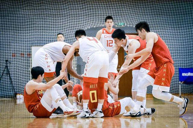 中国男篮vs日本男篮直播，点燃激情的篮球盛宴